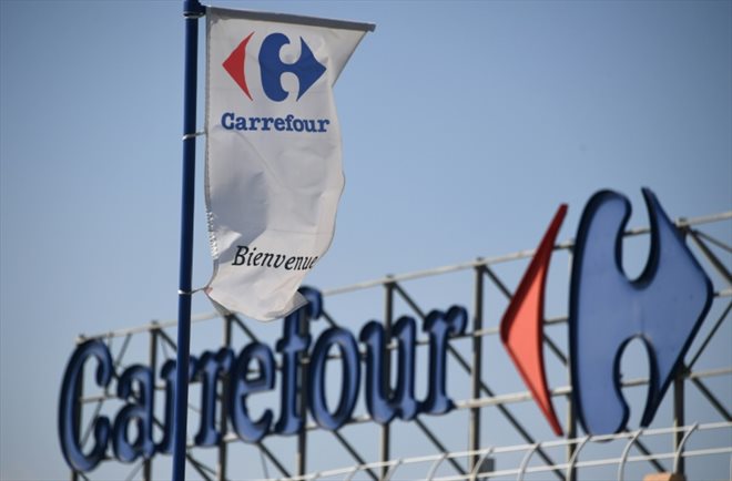 Le groupe de grande distribution Carrefour a annoncé autoriser 12 jours d'absence par an pour ses salariées en France atteintes d'endométriose