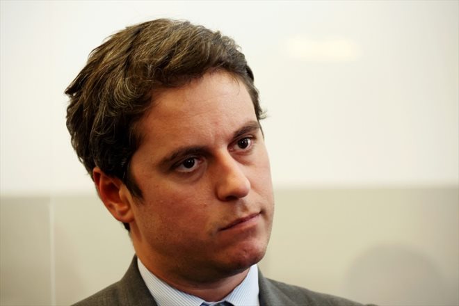 Le ministre délégué chargé des Comptes publics Gabriel Attal à La Grande Motte dans l'Hérault le 25 avril 2023
