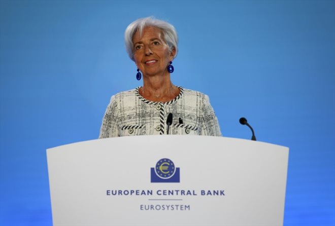 La présidente de la BCE, Christine Lagarde, lors d'une conférence de presse à Francfort (Allemagne) le 15 juin 2023