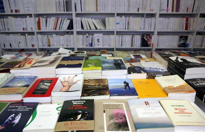 Editis (avec des maisons comme Robert Laffont, Le Robert, Nathan, Plon, etc.) est le numéro deux français de l'édition