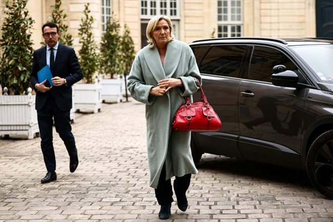 La présidente des députés RN Marine Le Pen, le 11 avril 2023 à Matignon à Paris 