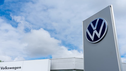 Volkswagen encaisse 10 milliards d'euros de charges, sa marge 2026 attendue à 1 % au mieux