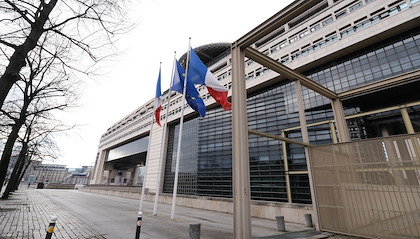 Le gouvernement annonce 3 milliards d'euros d'économies en plus pour l'État et la Sécurité sociale