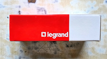 Legrand monte en Bourse après un début d'année encourageant et des perspectives solides