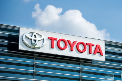 Toyota anticipe une baisse de 20 % de son bénéfice, le conflit au Moyen-Orient pèse déjà