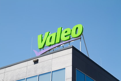 Valeo double son cash flow et réduit sa dette, ses objectifs 2026 confirmés