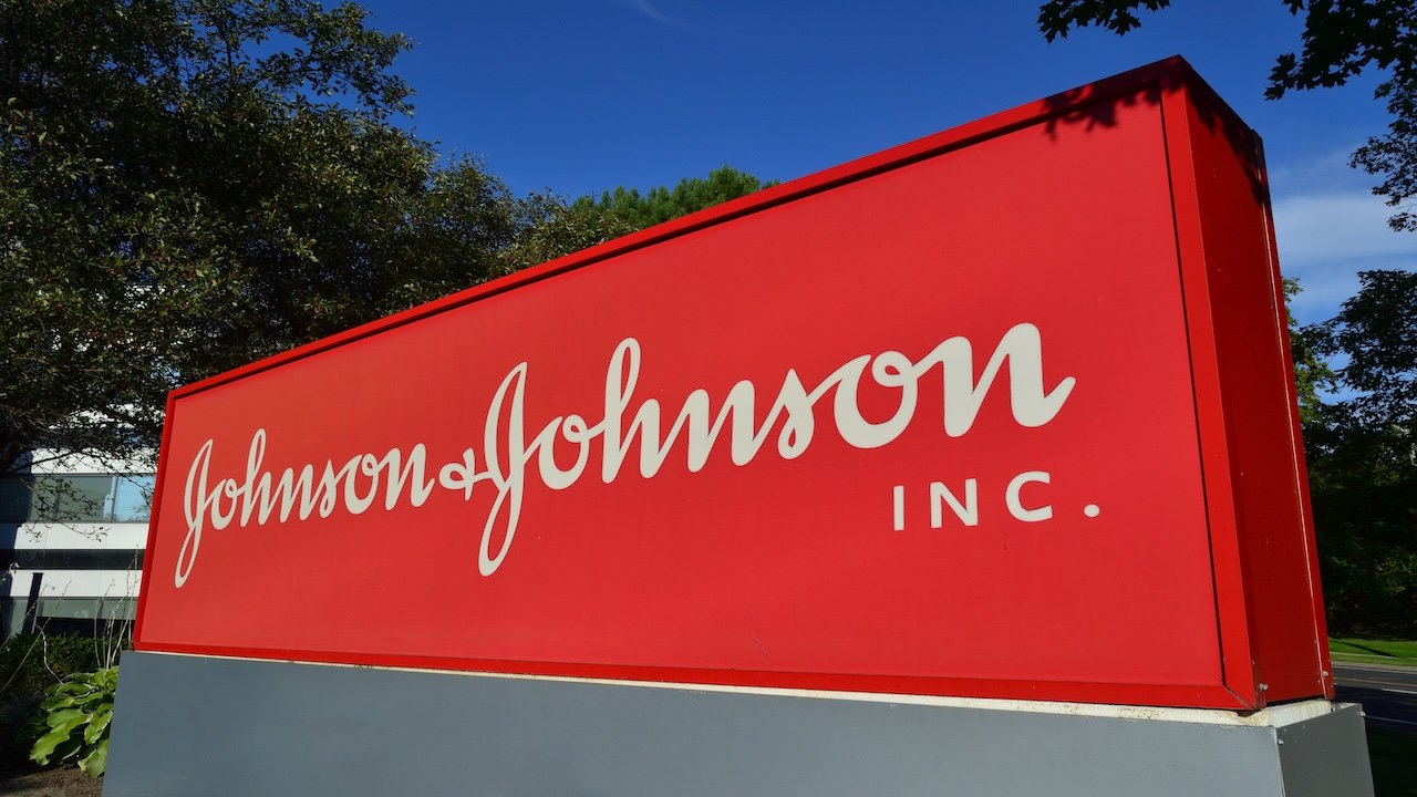 Johnson & Johnson obtient le marquage CE pour la lentille ACUVUE OASYS MAX 2-Week en Europe