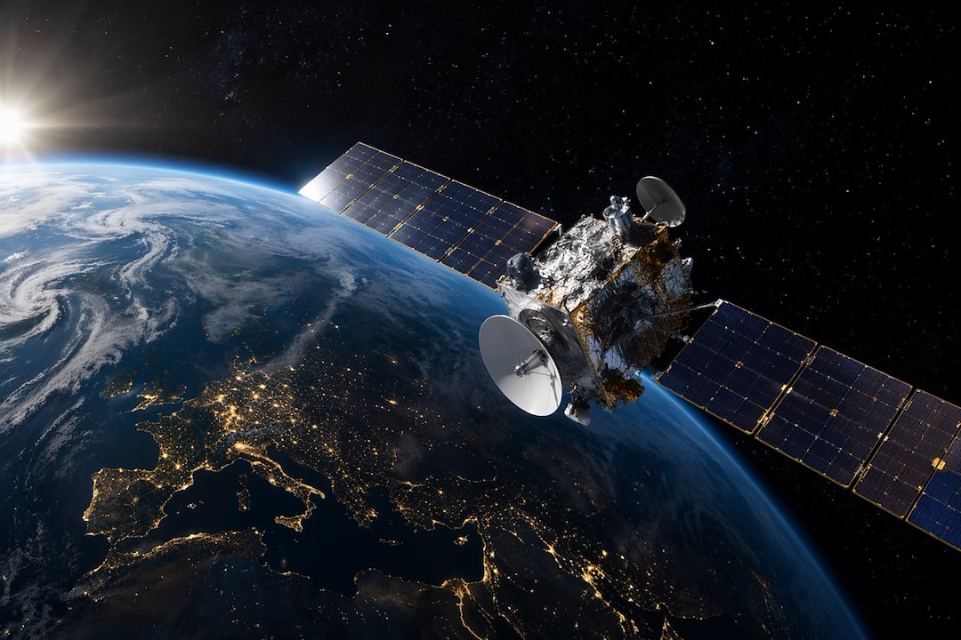 Amazon veut racheter Globalstar : la guerre des satellites est déclarée